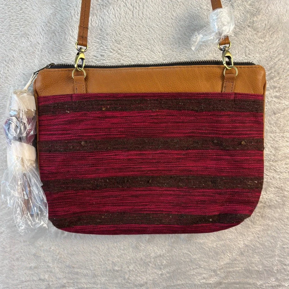Mercado Global‎ Women's Crossbody Bag Ruby Red Woven Striped Cotton NWT